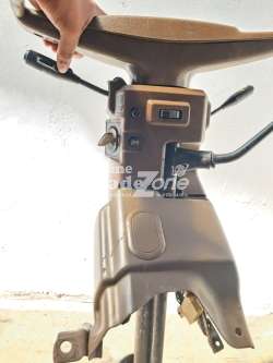 Toyota Hiace Steering Column With Steering Wheel Complete Un