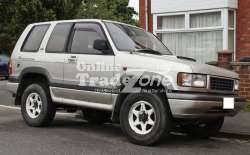 Isuzu Bighorn SWB [ UBS25DW ] Front Doors